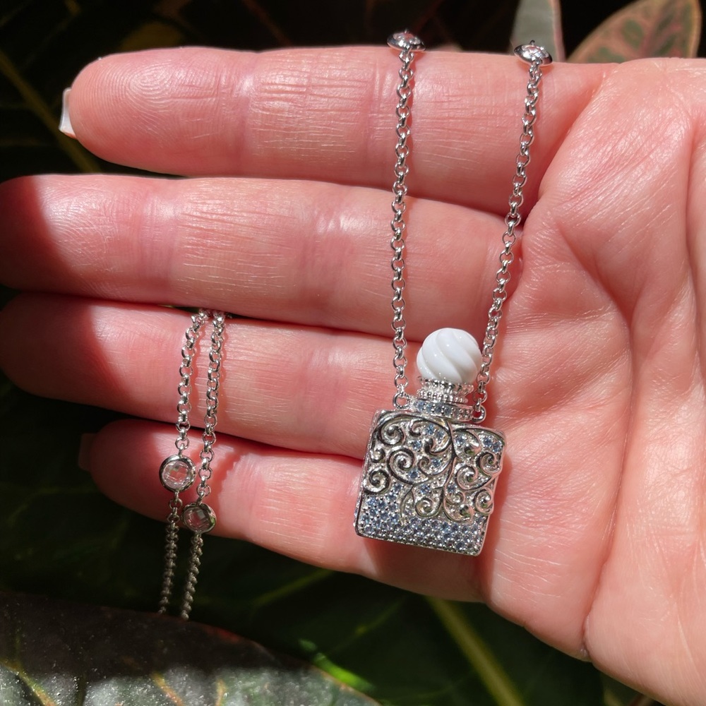 Amethyst smokey quartz/crystal POISON bottle vital necklace